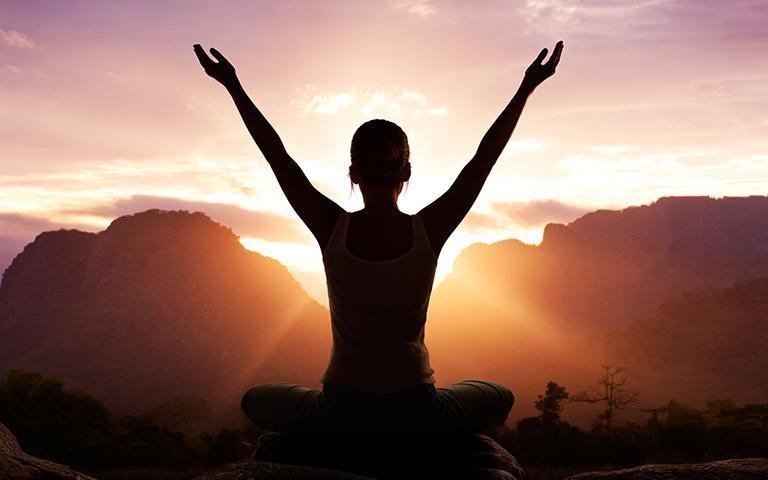 Recarregue suas energias praticando a meditação | Arte de Viver Brasil