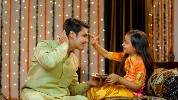 Happy Bhai Dooj 2025 Wishes, Messages, Quotes & Greetings for Brother and Sister
